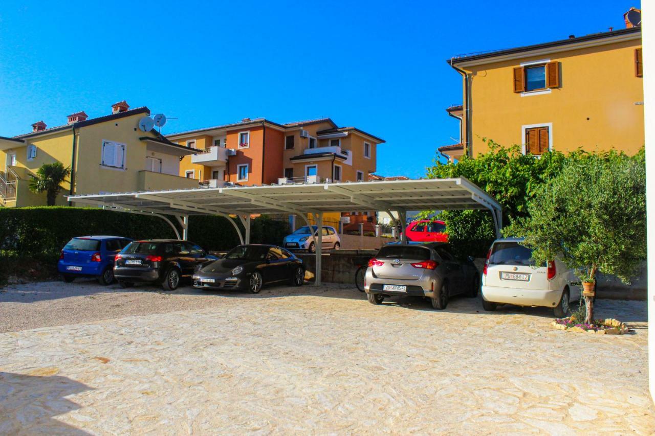 Apartments Lila Novigrad Istria Exterior foto